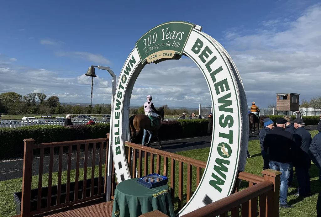 Bellewstown-Racecourse-Arch