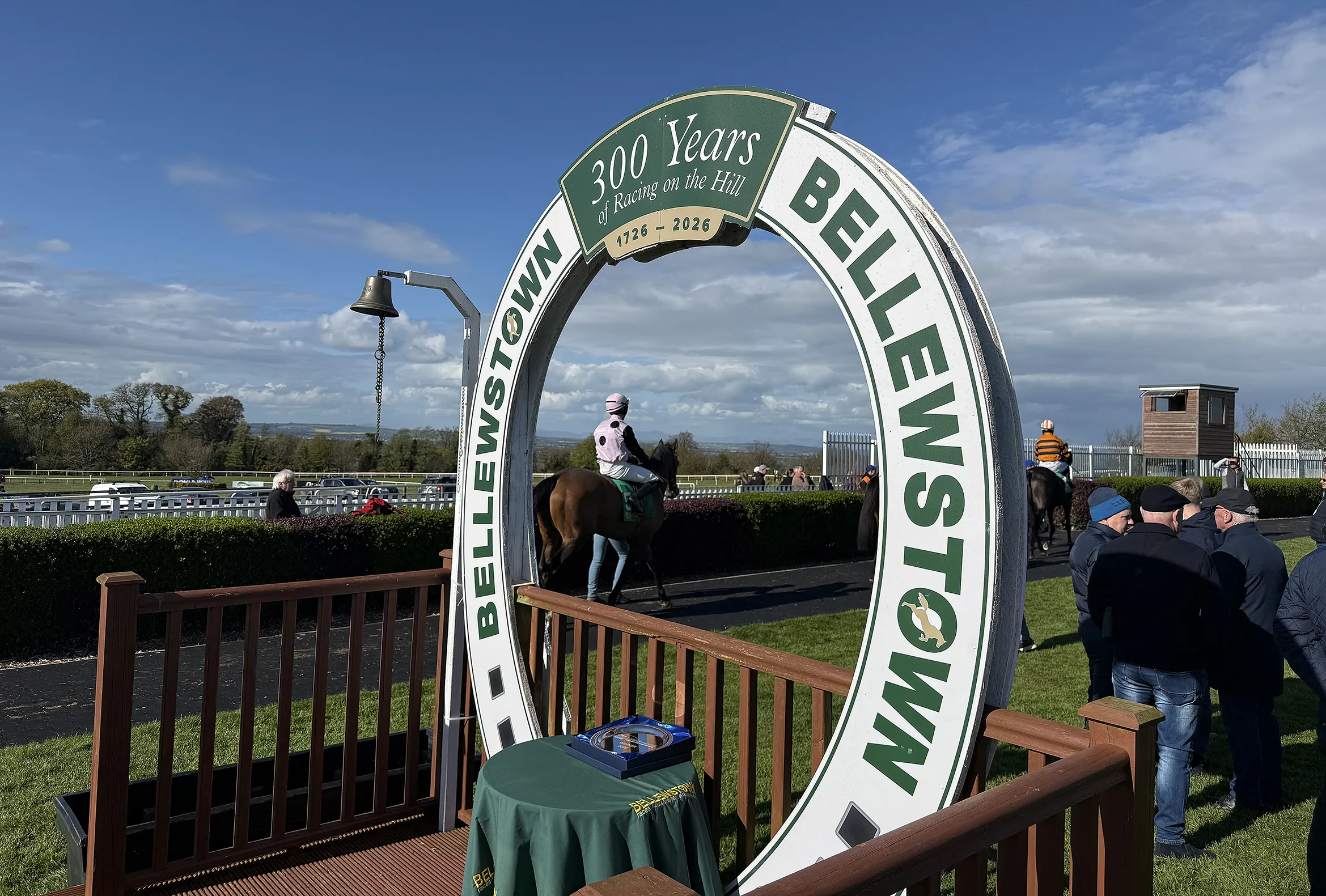 Bellewstown-Racecourse-Arch